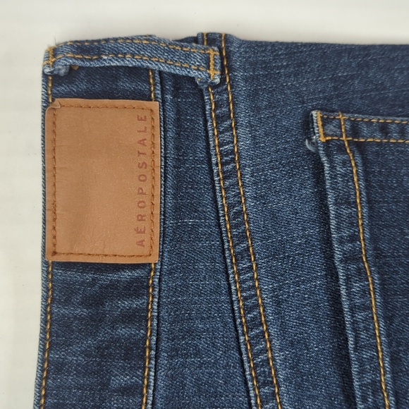 Aeropostale Midi Distressed Ripped Cuffed Denim Jean Shorts 4 Pockets - Picture 5 of 14